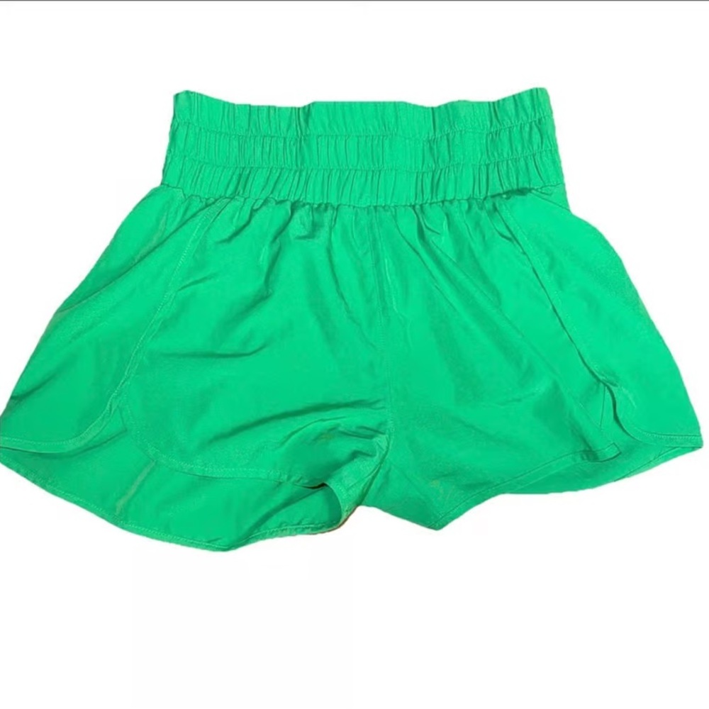 Kelly Green Shorts Women’s Medium / Pink Lily